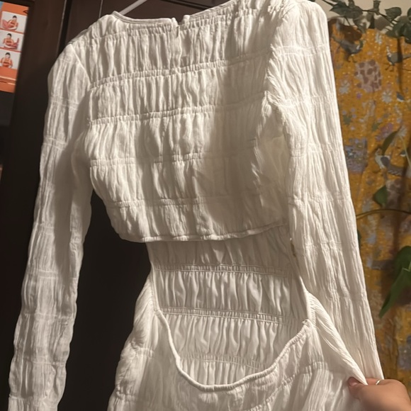 Billie Scrunch Dress - Picture 6 of 6